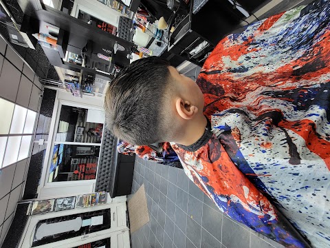 Milano Barbers Reddish