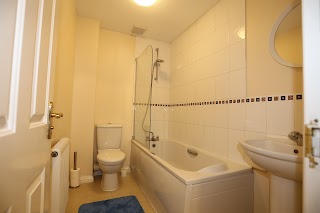 Beautiful 4 beds Hillview House, Thamesmead, London