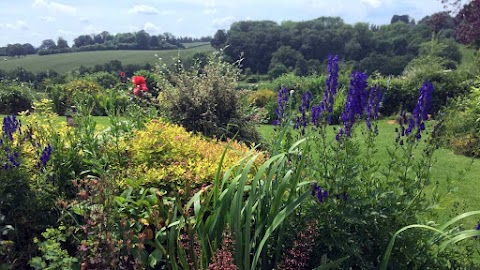 The Dinney Farmhouse Bed & Breakfast