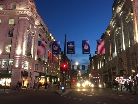 Piccadilly Circus (Stop S)