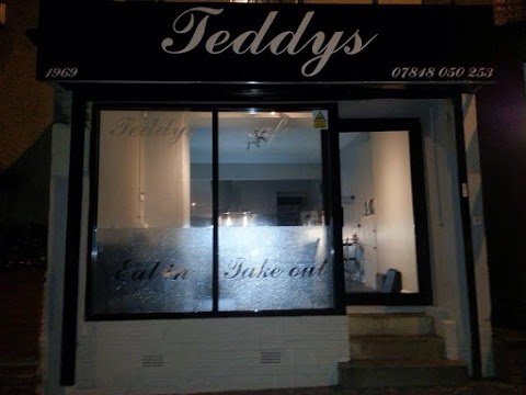 Teddy's café