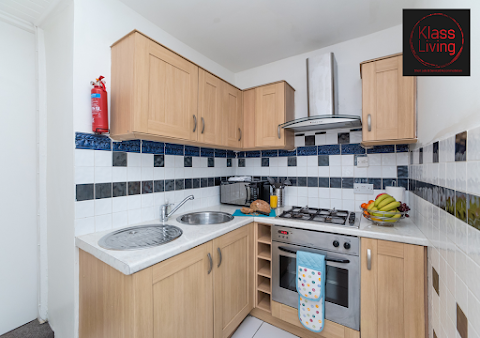 Klass Living Serviced Accommodation Coatbridge - | Albion Apartment | Book Direct for Best Rates