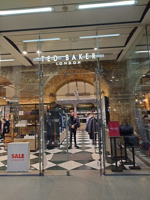 Ted Baker - St. Pancras Store