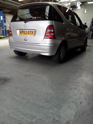 Essex MOT & Wheel Alignment Centre