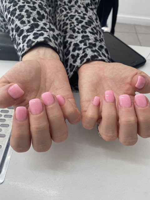 Lisa Nails