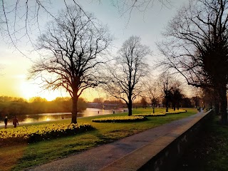 Victoria Embankment