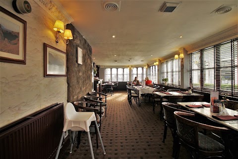 Fairway Hotel & Restaurant