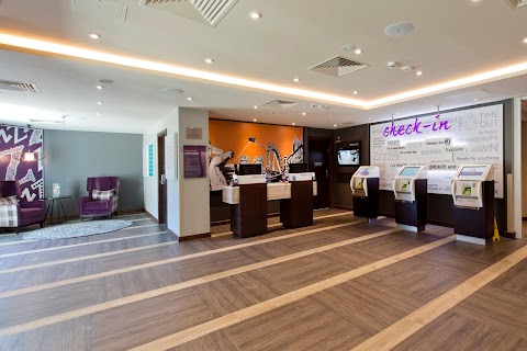 Premier Inn London Hayes, Heathrow (Hyde Park) hotel