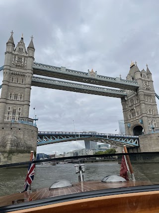 Thames Limo - Boat Rental Service in London