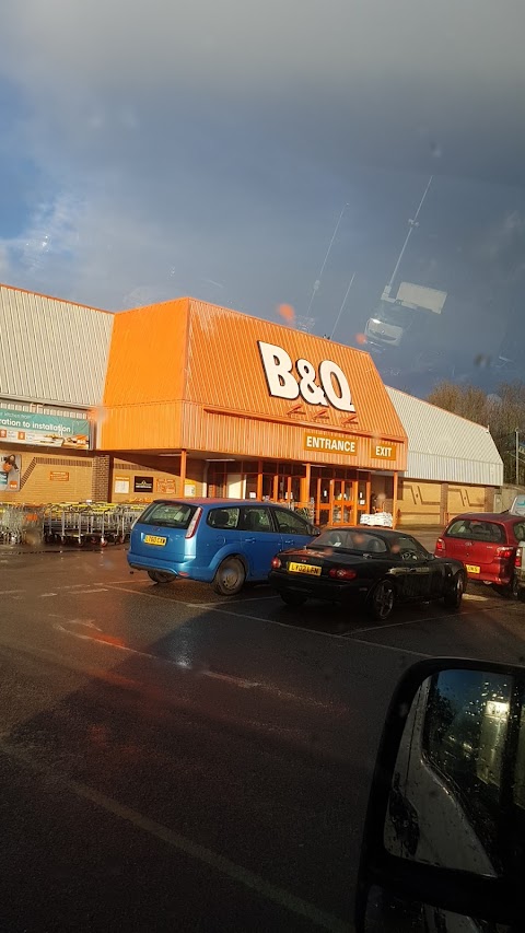 B&Q Worthing