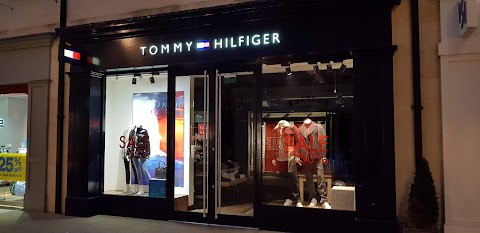 Tommy Hilfiger