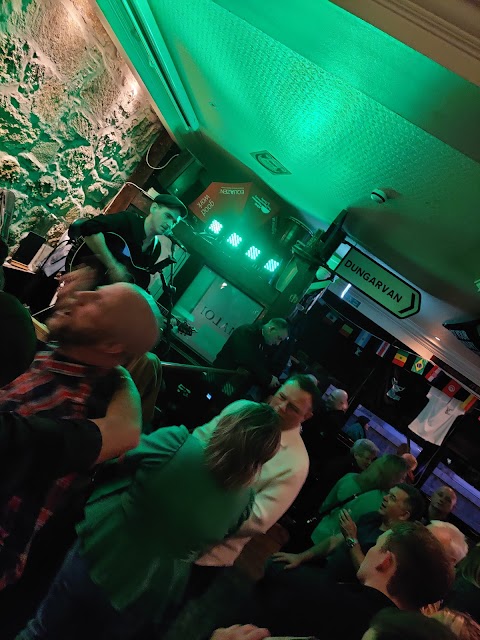 Malones Irish Bar