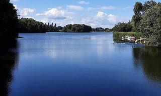 Lakeside Café