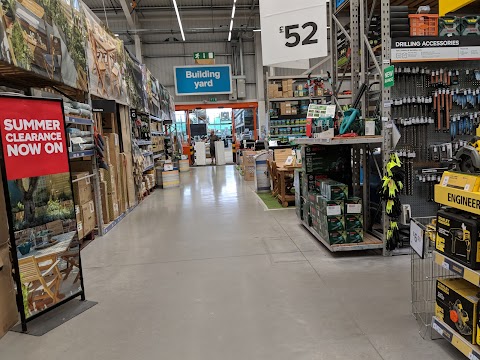 B&Q Norwich - Hall Road