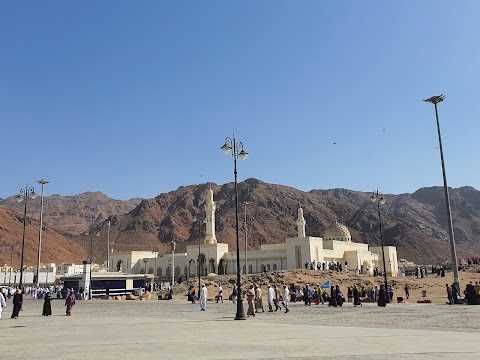 Labbaik Hajj Umrah (Umrah Packages & Hajj Packages)