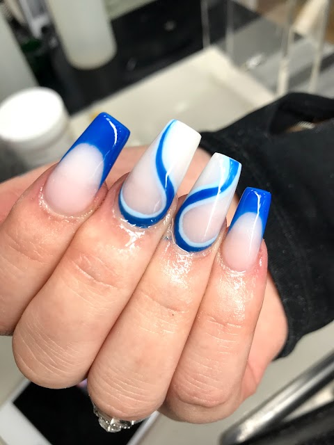 Tammy's Nails & Beauty