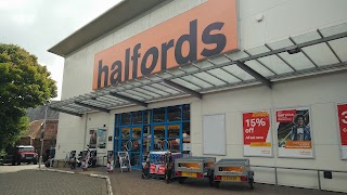 Halfords - Isle of Wight (Newport)