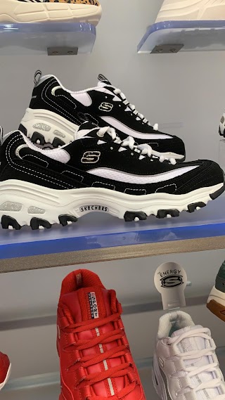 SKECHERS Retail