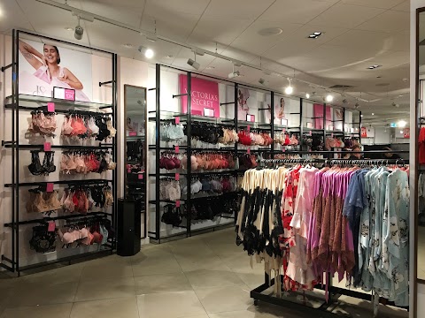 Victoria's Secret & Victoria's Secret PINK