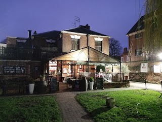 Mr Grundy's Tavern