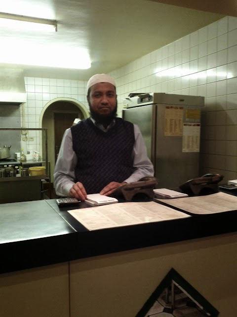 Curry Master, Epsom