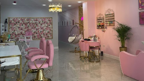 Alpha Beauty Lounge