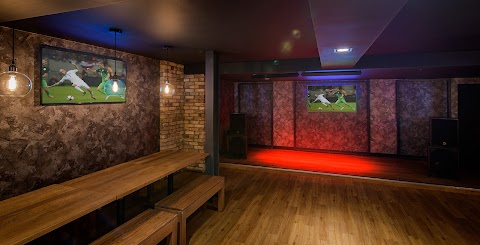 College Bar