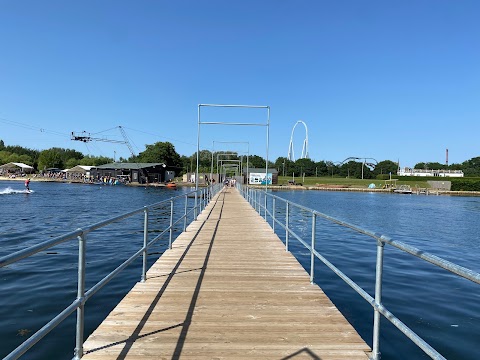 Thorpe Lakes Aqua Park