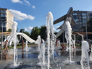 Пам'ятник льотчикам-визволителям міста