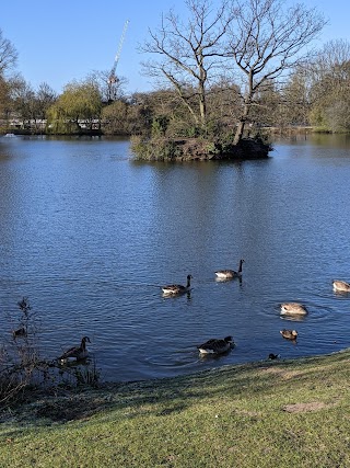 Lake Meadows Park and Playground