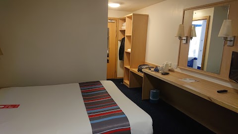 Travelodge Wakefield Woolley Edge M1 Southbound