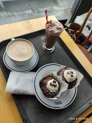 BB's Coffee & Muffins