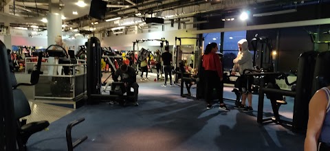 Everlast Gyms - Southport Ocean Plaza