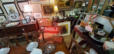 photo of Jan's Used Furniture