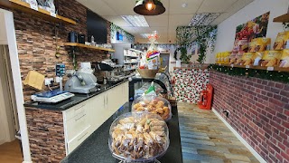 La ARI - Italian Deli & Cafe