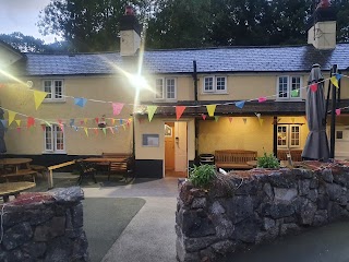 The Glan Yr Afon Inn