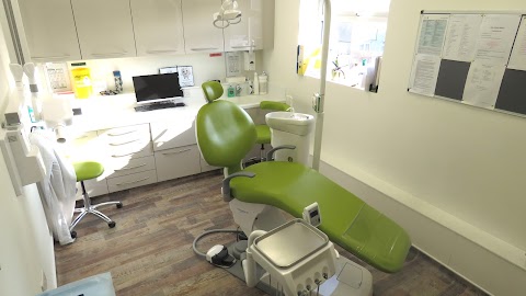 Dentique Specialist Centre