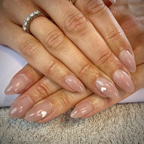 Clare Belle nails Harrogate