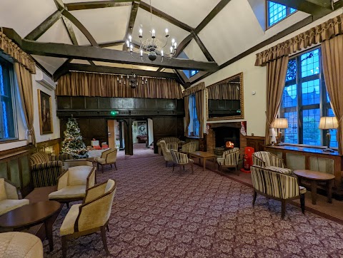 Mercure Letchworth Hall Hotel