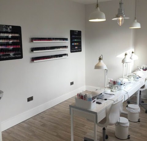 NU U Beauty Salon & Nail Bar