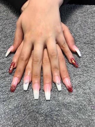 TT' Nails-Beauty