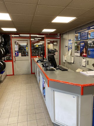 Kwik Fit - Barking