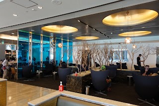 United Airlines Lounge
