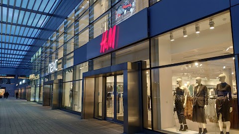 H&M