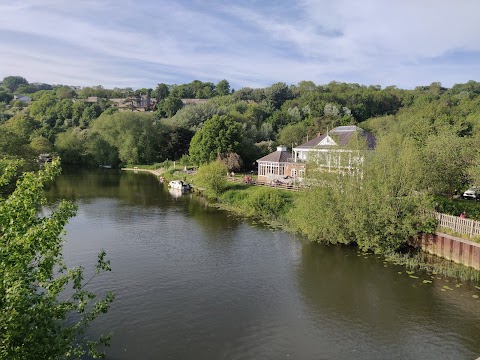 The Boathouse Pub Restaurant & Accommodation, Bath