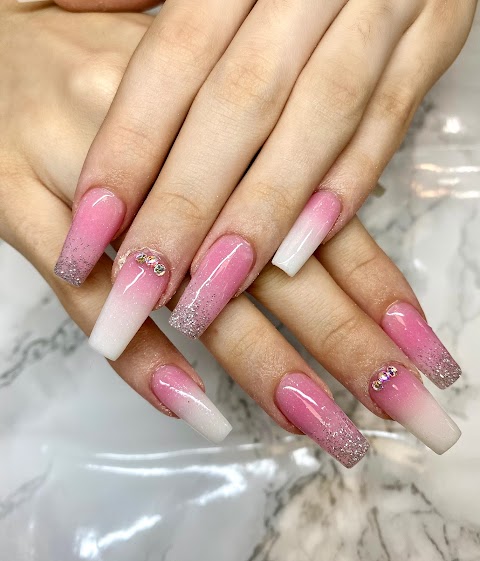 Ivy Nails