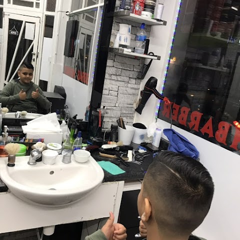 Turkish BARBER IN Tamworth