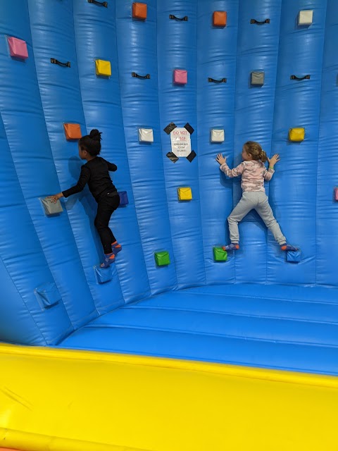 TopJump Inflatable Park MK