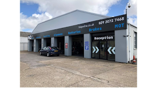 HiQ Tyres & Autocare Cardiff