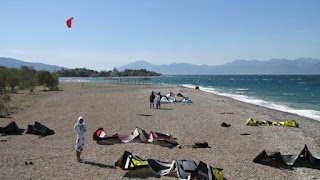 Kitesurfing instructor